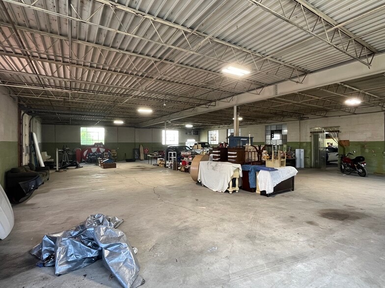More Photos Of 4780 Briar Rd, Cleveland Manufacturing For Sale