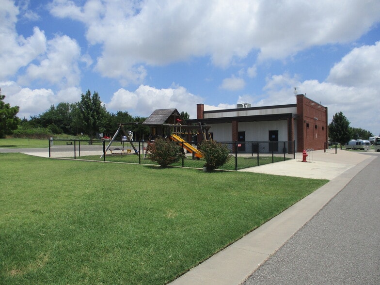 More Photos Of 1038 Airport Rd, Weatherford Manufactured Housing Mobile Home Park For Sale