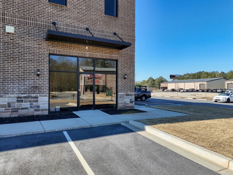 More Photos Of 3663 Southland Dr, Flowery Branch Warehouse For Sale