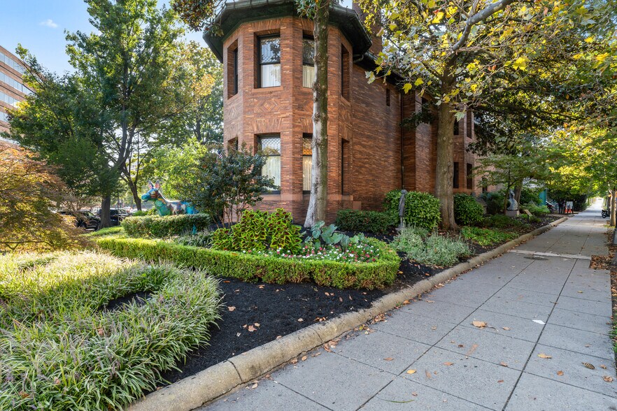 More Photos Of 1526 New Hampshire Ave NW, Washington Loft Creative Space For Lease