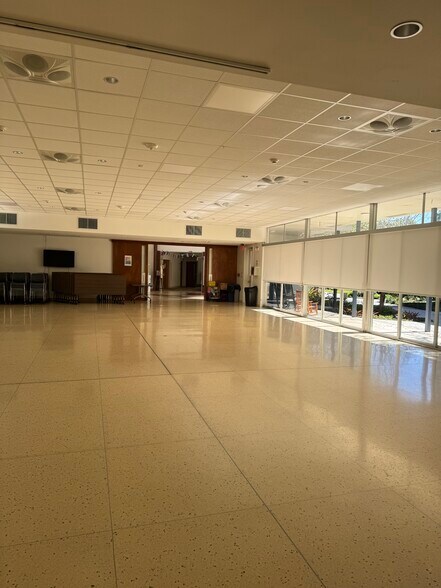 More Photos Of 1901 E Robinson St, Orlando Coworking Space