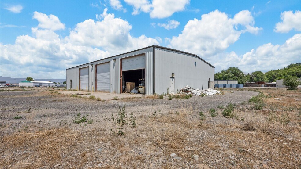 More Photos Of 1760 Gunnison Ave, Delta Warehouse For Sale