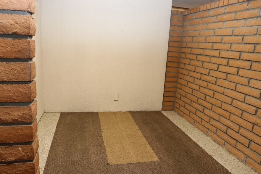 More Photos Of 428 E Southern Ave, Tempe Office For Sale