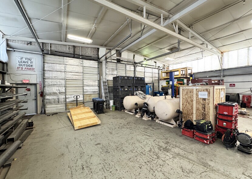 More Photos Of 608 General Chennault St SE, Albuquerque Warehouse For Sale