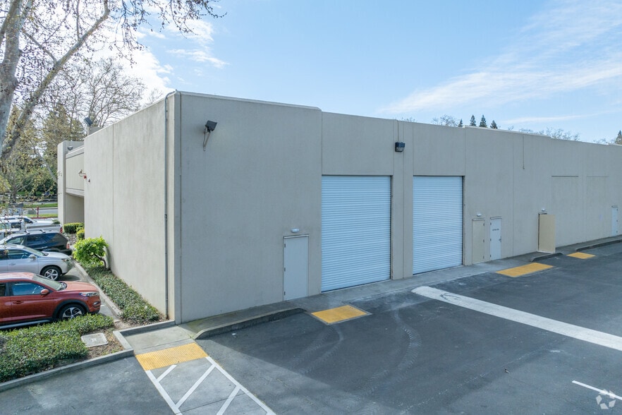 More Photos Of 9323 Tech Center Dr, Sacramento Unknown For Lease