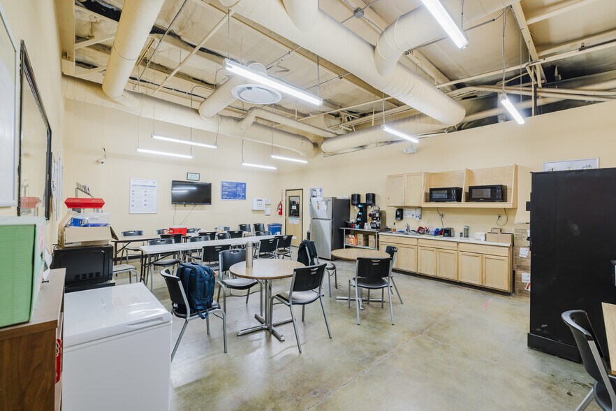 More Photos Of 1345 Water St, Elko Warehouse For Lease