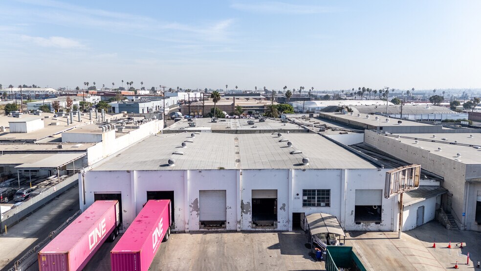 More Photos Of 15001 S Figueroa St, Gardena Distribution For Lease