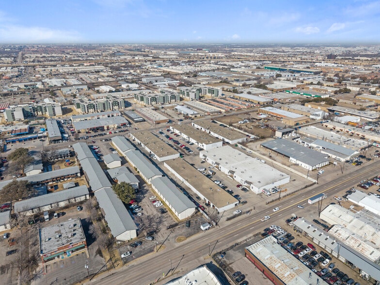 More Photos Of 11005 Indian Trl, Dallas Unknown For Lease