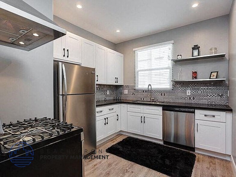 More Photos Of 681 Shatto Pl, Los Angeles Apartments For Sale