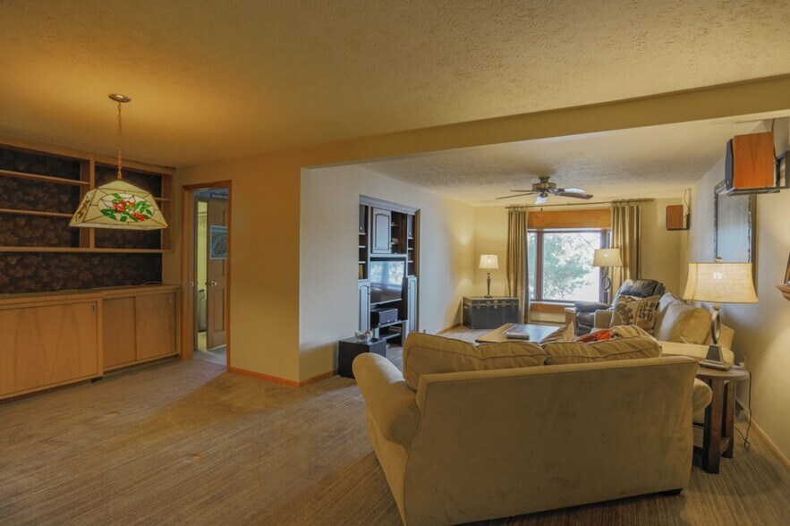 More Photos Of 147801 Half Moon Lake Dr, Mosinee General Retail For Sale