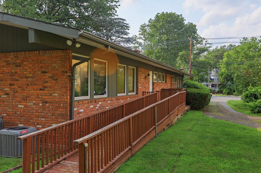 More Photos Of 198 North Ave E, Cranford Medical For Sale