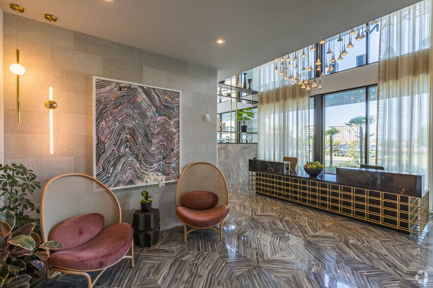 More Photos Of 375 Camino De La Reina, San Diego Multifamily For Sale