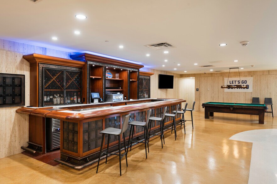 More Photos Of 1 Seneca St, Buffalo Office For Lease