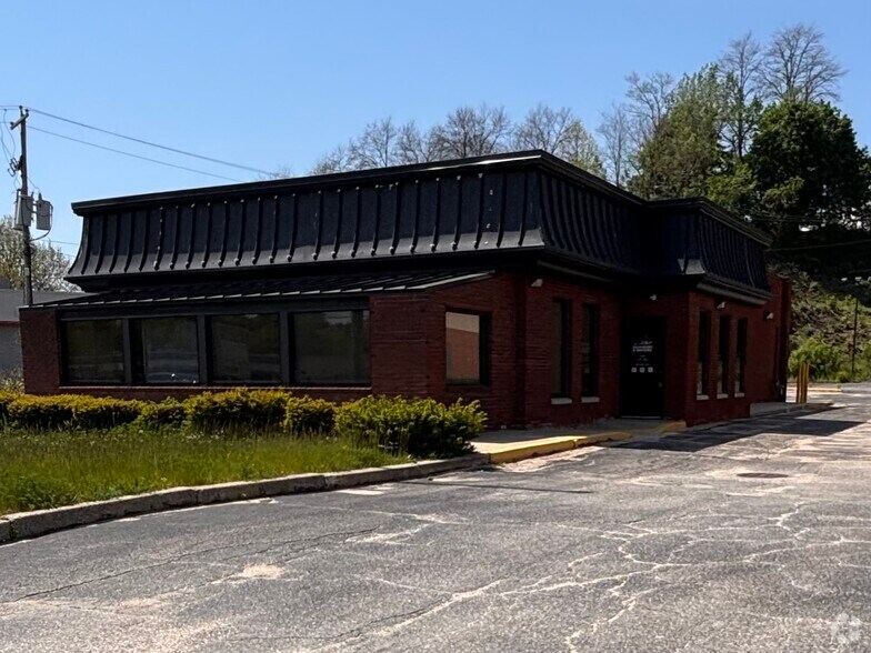 More Photos Of 505 John Fitch Hwy, Fitchburg Medical For Lease