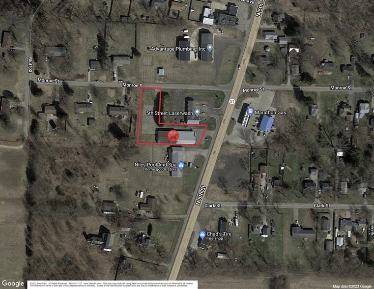 More Photos Of 2314 N 5th St, Niles Showroom For Sale