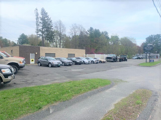 More Photos Of 419 E Main St, Orange Auto Dealership For Sale