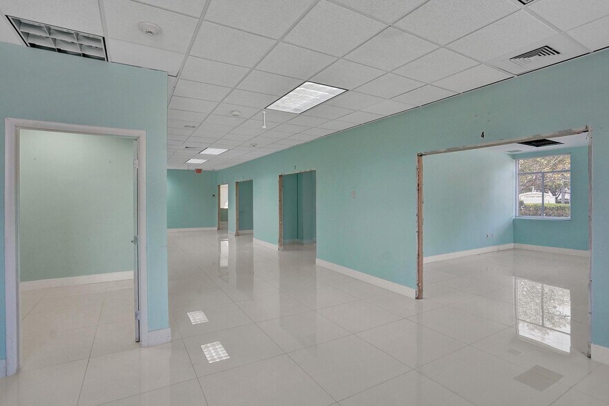 More Photos Of 15620 SW 29th St, Miramar Medical For Sale