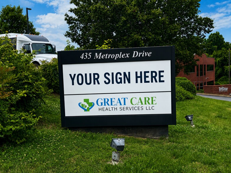 More Photos Of 435 Metroplex Dr, Nashville Office For Lease