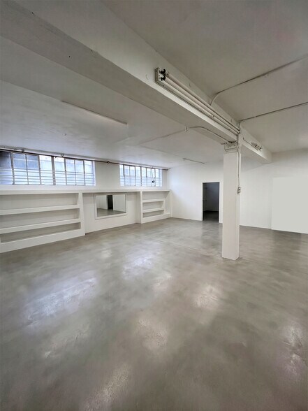 More Photos Of 2220-2228 W 7th St, Los Angeles Freestanding For Lease
