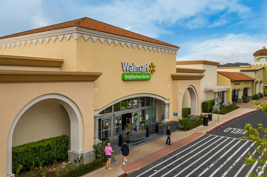 More Photos Of 30465 Avenida De Las Flores, Rancho Santa Margarita General Retail For Lease