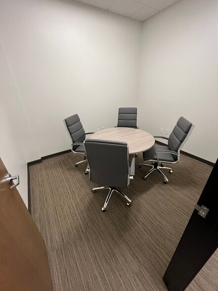 More Photos Of 1360 N Bullard Ave, Goodyear Office For Lease