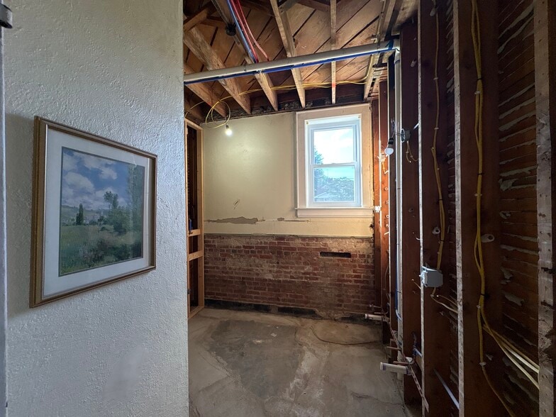 More Photos Of 5502 Noyes Ave, Charleston Specialty For Sale