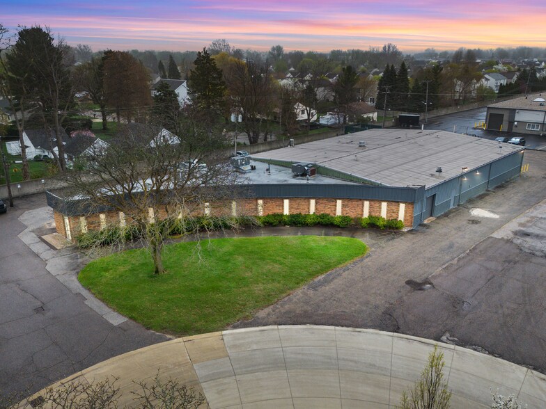 Primary Photo Of 333-353 Oliver Dr, Troy Warehouse For Sale
