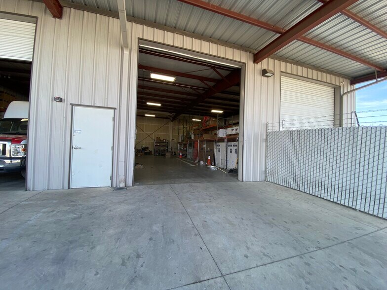 More Photos Of 1236 Woodland Ave, Modesto Warehouse For Lease