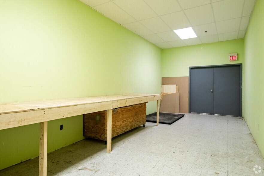 More Photos Of 2024-2050 S Stoughton Rd, Madison General Retail For Sale