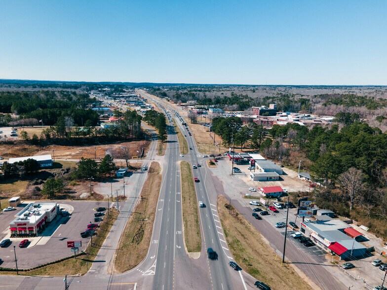 More Photos Of 3600 Highway 78 E, Jasper Convenience Store For Lease
