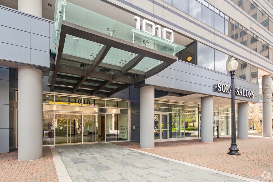 More Photos Of 1010 N Glebe Rd, Arlington Office For Lease