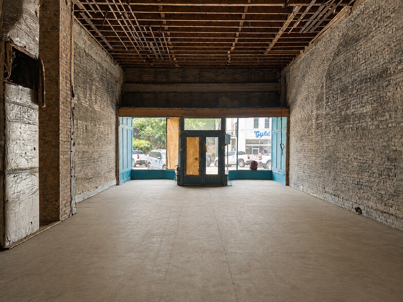 More Photos Of 212 N Liberty St, Jackson Storefront Retail Office For Lease