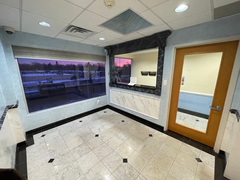 More Photos Of 3041 Avenue U, Brooklyn Medical For Lease
