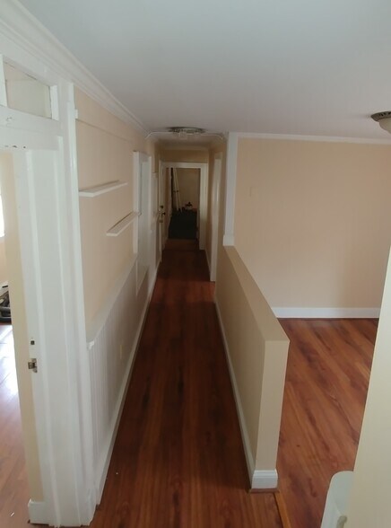 More Photos Of 9-11 W Market St, Leesburg Medical For Lease