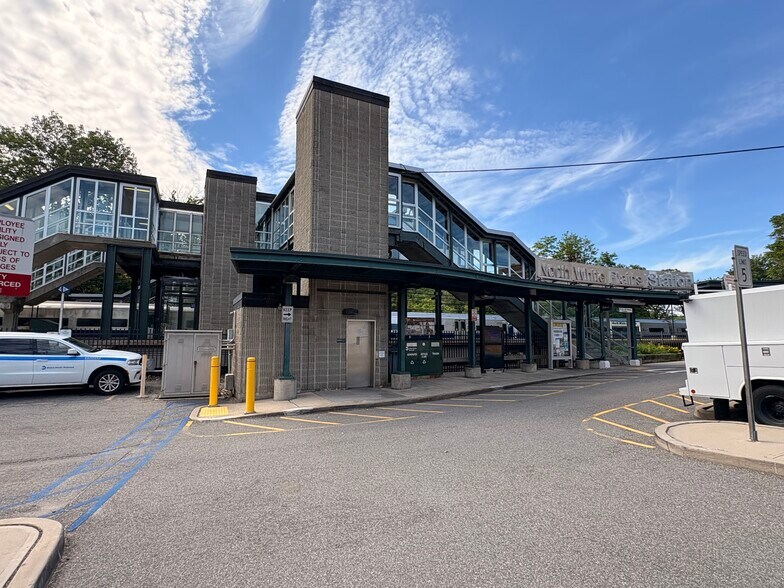 Primary Photo Of 1 Harlem Ave, White Plains General Retail For Lease