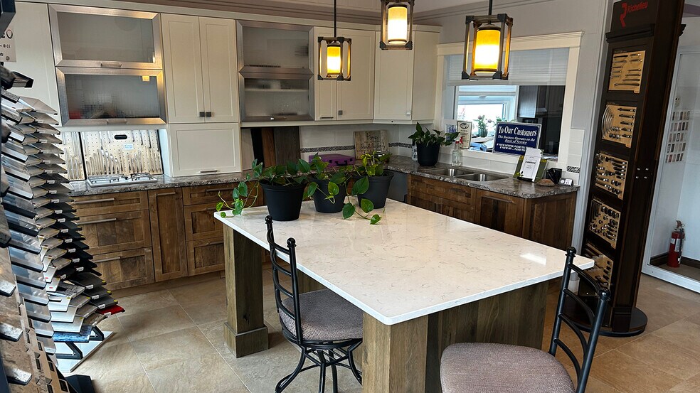 More Photos Of 545 Mcbride Av, Neepawa Storefront Retail Residential For Sale