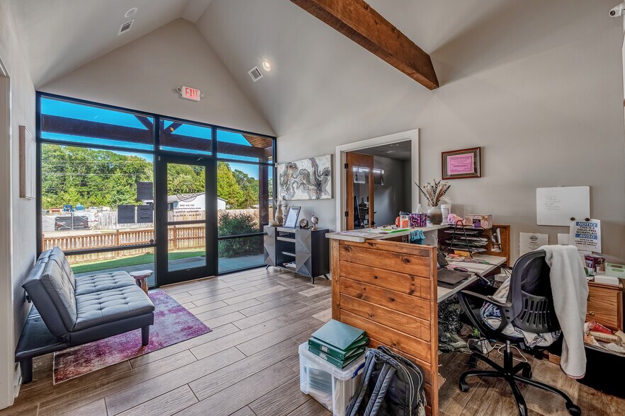 More Photos Of 1009 S Redmond Rd, Jacksonville Medical For Sale