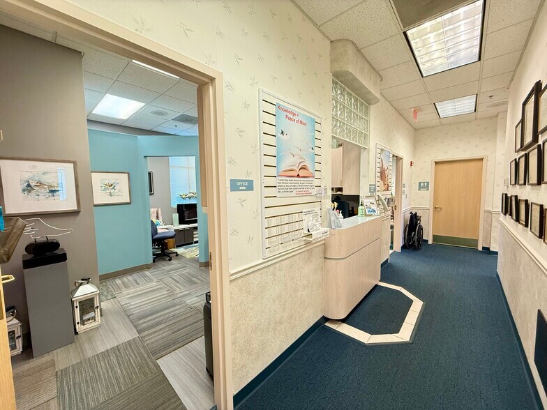 More Photos Of 1725 Western Ave, Findlay Medical For Sale