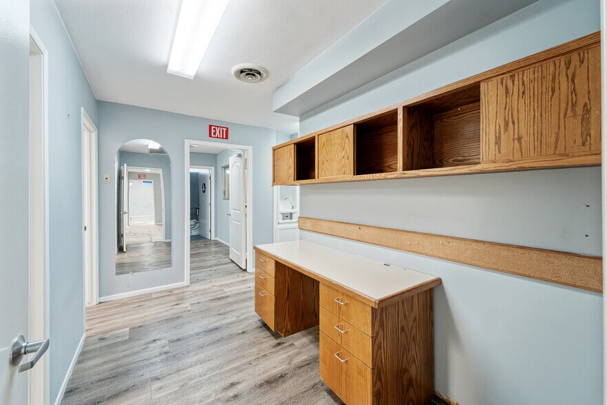 More Photos Of 3535 E 7th St, Long Beach Medical For Lease