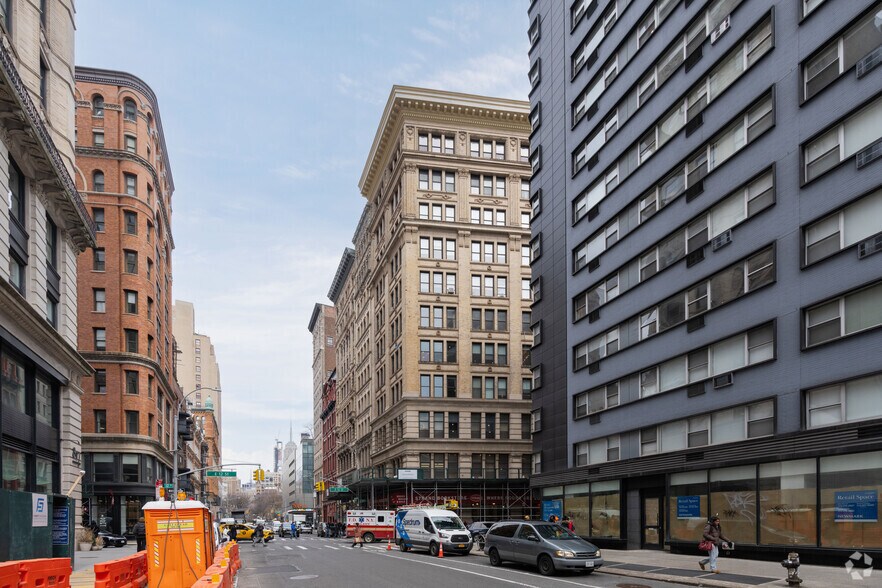 More Photos Of 826 Broadway, New York Office For Lease