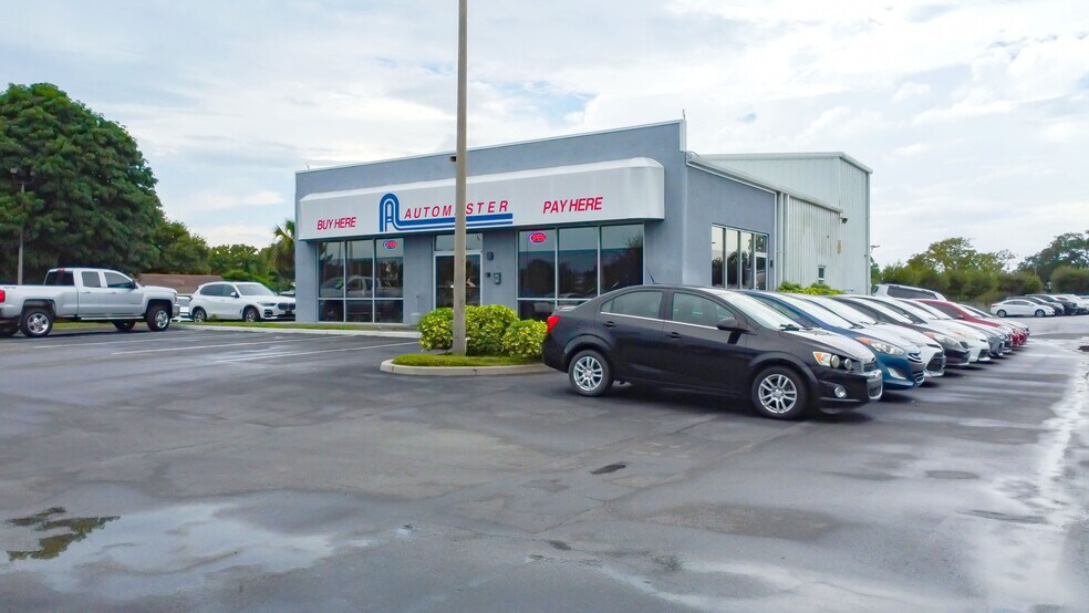 More Photos Of 875 N Cocoa Blvd, Cocoa Auto Dealership For Sale
