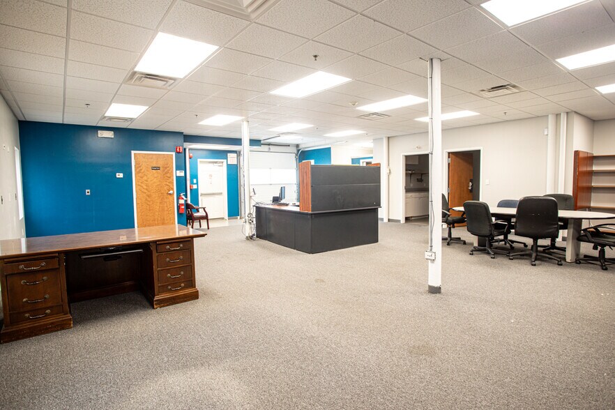 More Photos Of 145 Globe St, Fall River Office For Sale