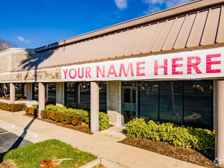 More Photos Of 8507 Benjamin Rd, Tampa Unknown For Lease