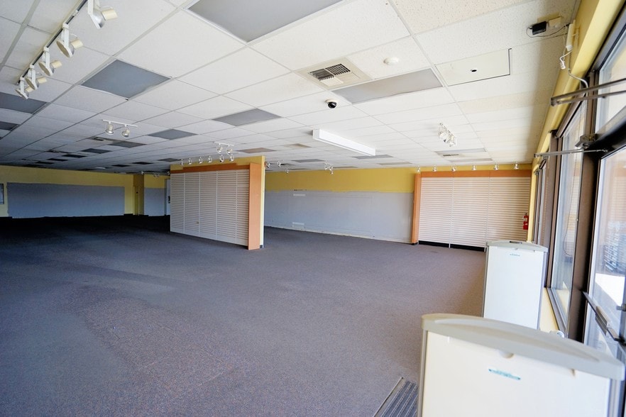 More Photos Of 1731 S 1st St, Yakima Freestanding For Lease