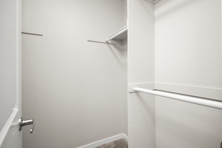 More Photos Of 725 Alturas Ln, Fallbrook Apartments For Sale