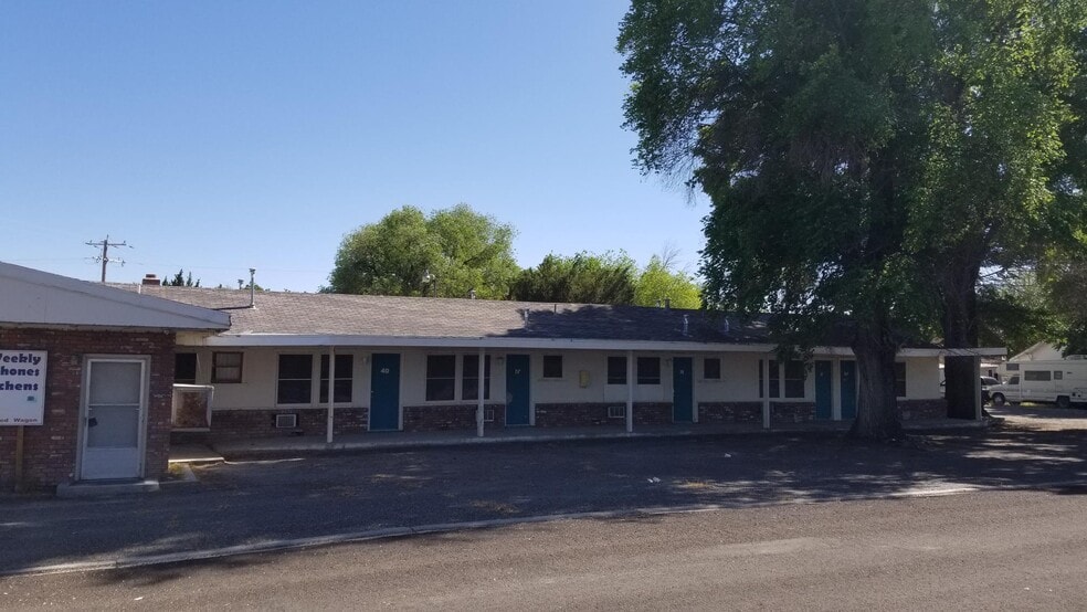 More Photos Of 435 9th St, Lovelock Hotel For Sale