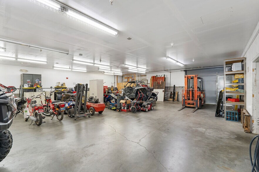 More Photos Of 111 Tennessee St, Vallejo Auto Dealership For Sale