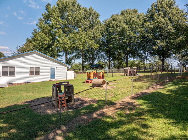 More Photos Of 2482 June Bug Rd, Vale Specialty For Sale