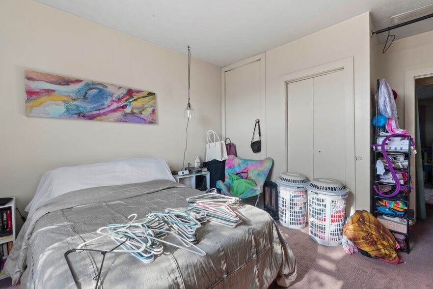 More Photos Of 705 E Warrington Ave, Pittsburgh Office Residential For Sale