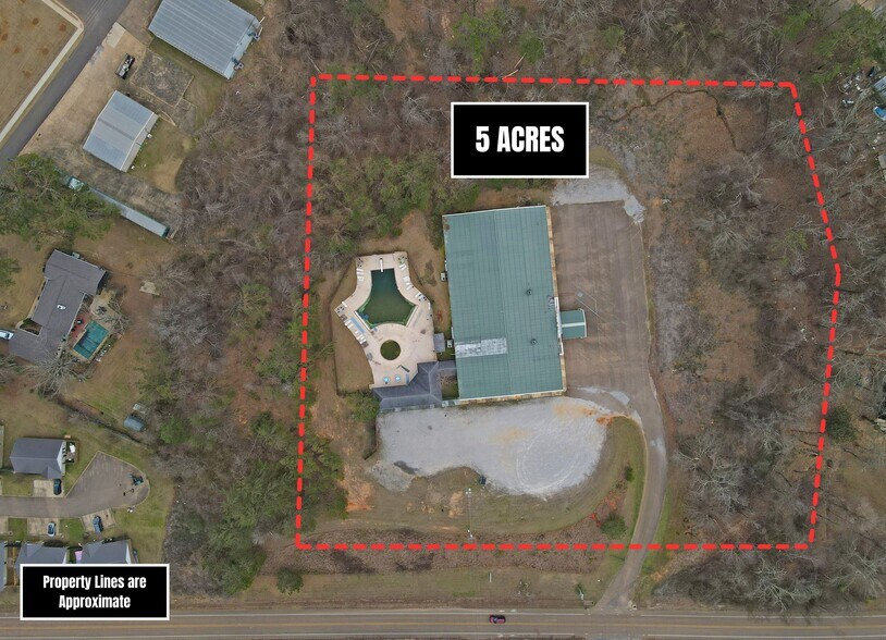 More Photos Of 3903 S Lamar Blvd, Oxford General Retail For Sale